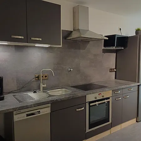 アパート Zeitlos Maifeld Eifel Nahe Rhein Bis Zu 5 Personen Einzel Oder Doppelbetten Ochtendung