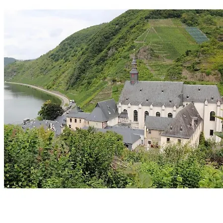 Zeitlos Maifeld Eifel Nahe Rhein Bis Zu 5 Personen Einzel Oder Doppelbetten アパート